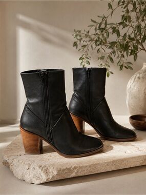 ALDO Black Leather Ankle Boots | Size 6 | Excellent Condition